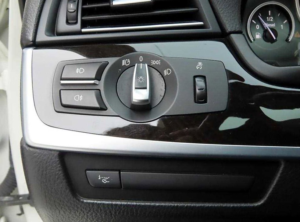 BMW 5시리즈 520d 사진 12
