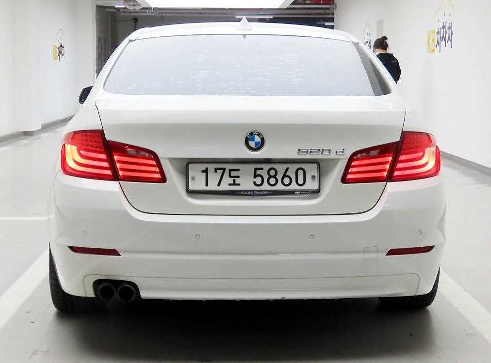BMW 5시리즈 520d 사진 3