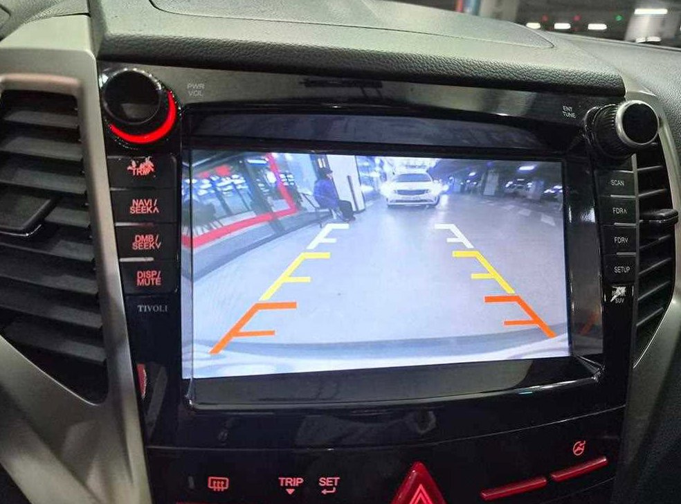 KG모빌리티(쌍용)  티볼리 가솔린 2WD 1.6 VX 사진 13