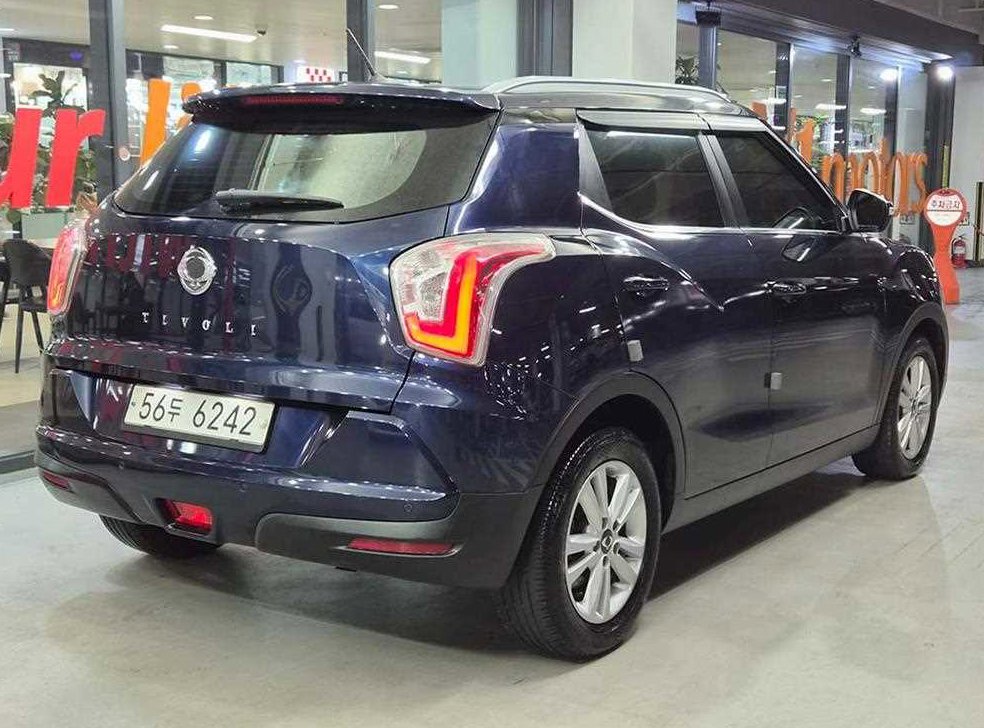 KG모빌리티(쌍용)  티볼리 가솔린 2WD 1.6 VX 사진 4