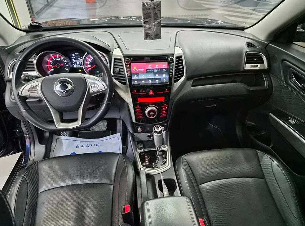 KG모빌리티(쌍용)  티볼리 가솔린 2WD 1.6 VX 사진 8