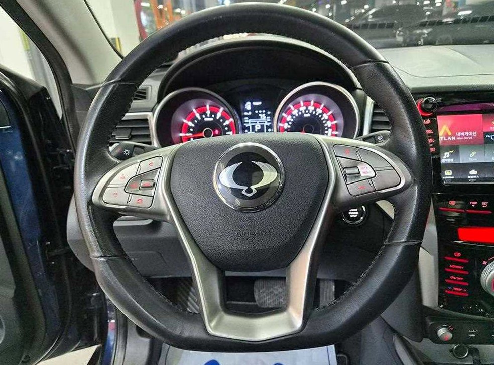 KG모빌리티(쌍용)  티볼리 가솔린 2WD 1.6 VX 사진 9