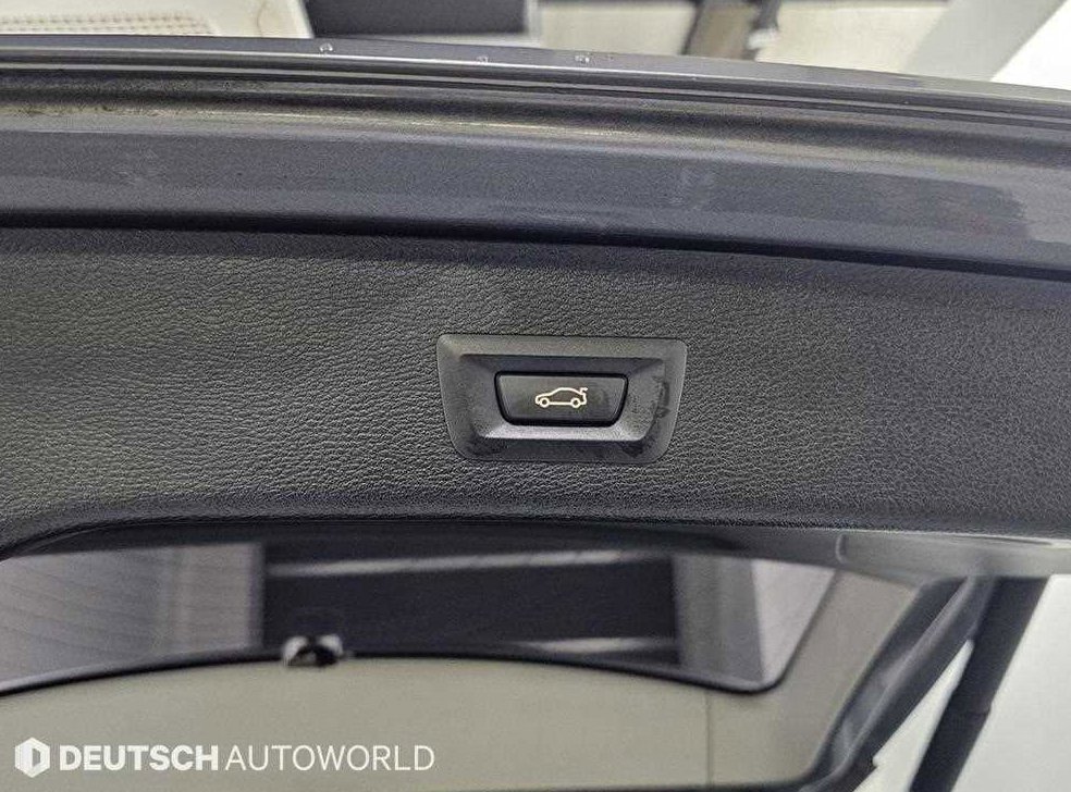 BMW X3 xDrive 20d 라이트패키지 사진 20