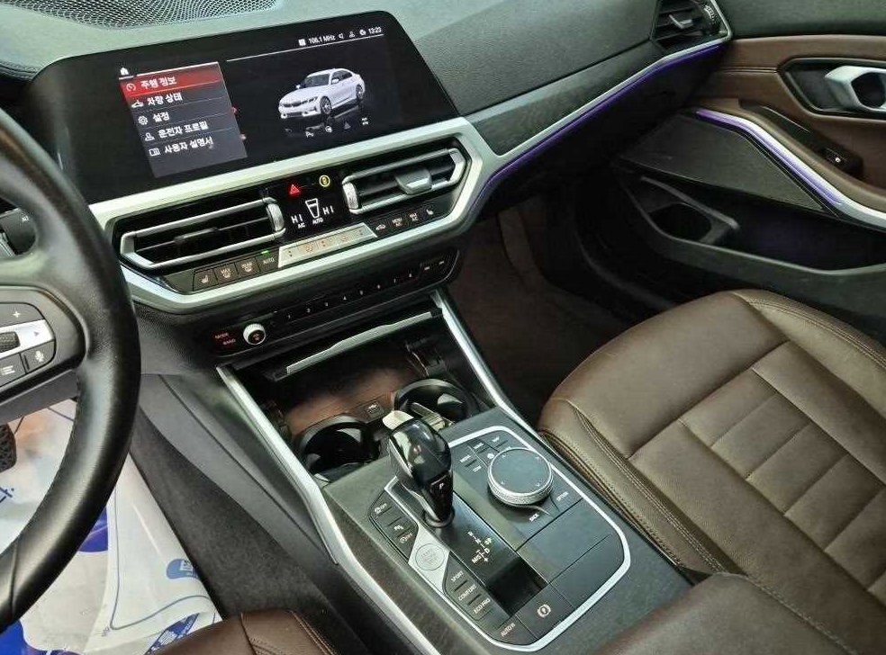 BMW 3시리즈 320i 럭셔리 사진 10