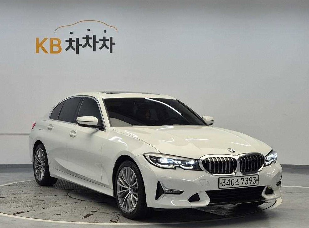 BMW 3시리즈 320i 럭셔리 사진 4