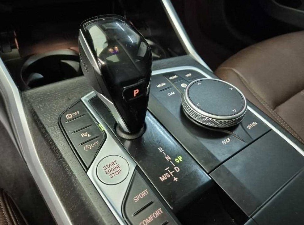 BMW 3시리즈 320i 럭셔리 사진 8