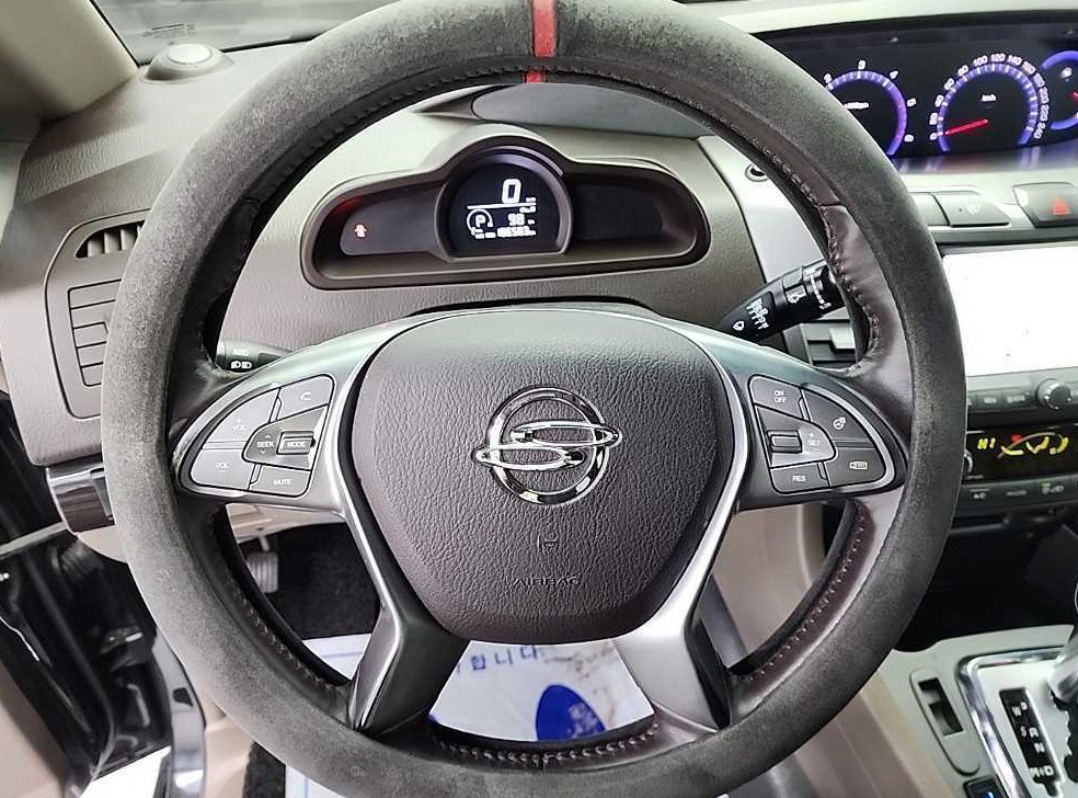 KG모빌리티(쌍용)  코란도 4WD 샤토 사진 9