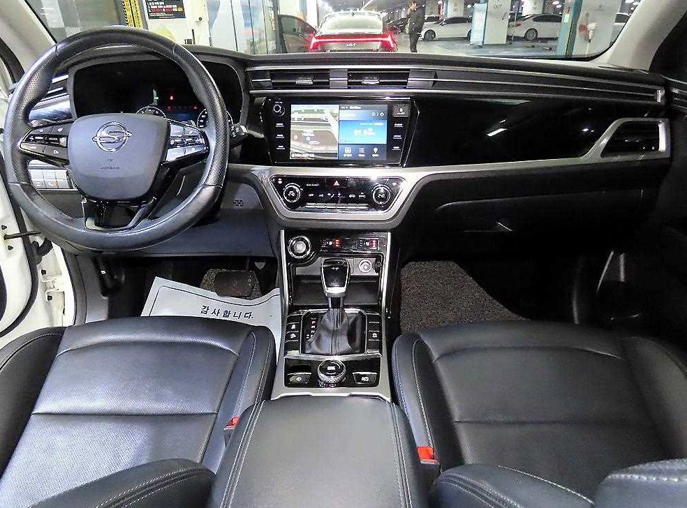 KG모빌리티(쌍용)  코란도 2WD 가솔린 1.5 C5 사진 10