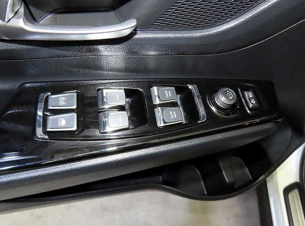 KG모빌리티(쌍용)  코란도 2WD 가솔린 1.5 C5 사진 13