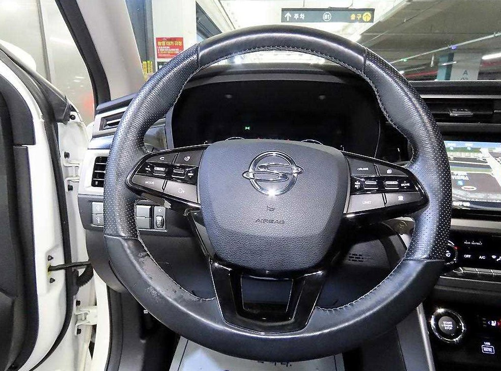 KG모빌리티(쌍용)  코란도 2WD 가솔린 1.5 C5 사진 8