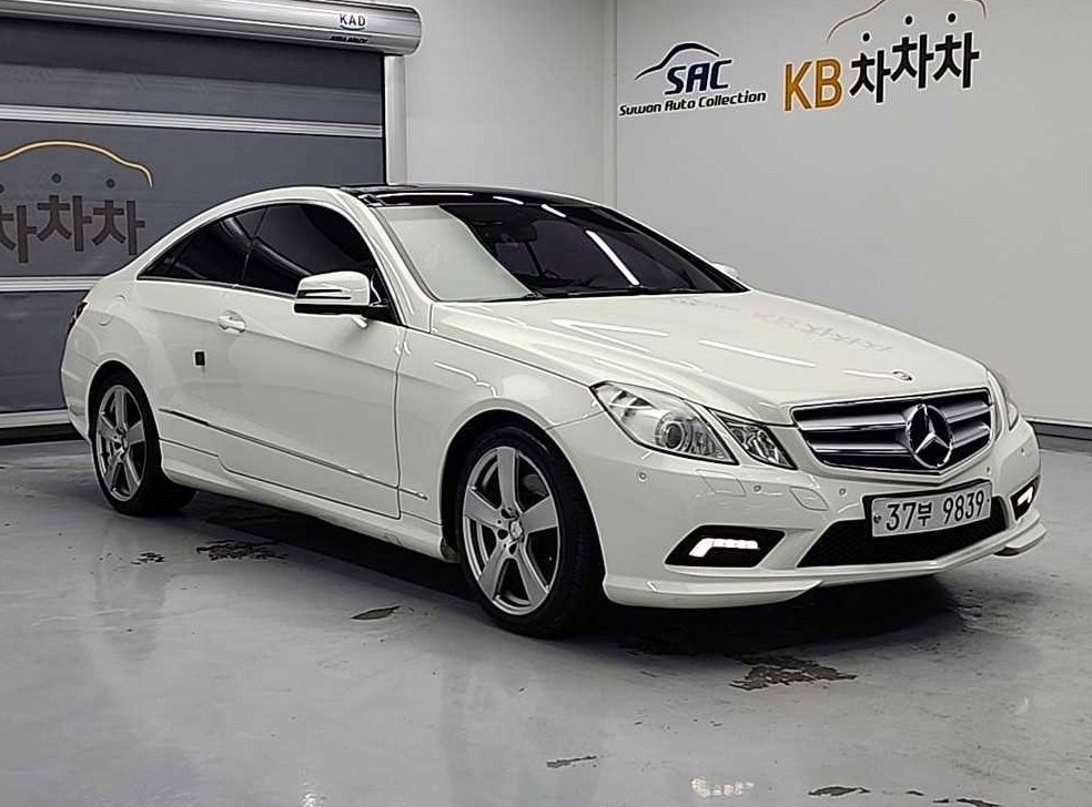 벤츠 E 클래스 E350 쿠페 사진 2