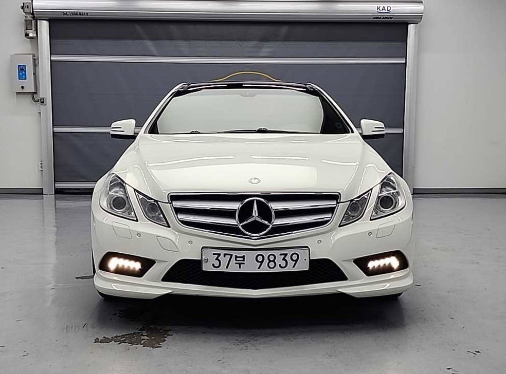 벤츠 E 클래스 E350 쿠페 사진 3