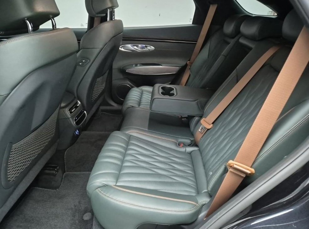 제네시스 GV70 2.5T 가솔린 2WD 사진 8