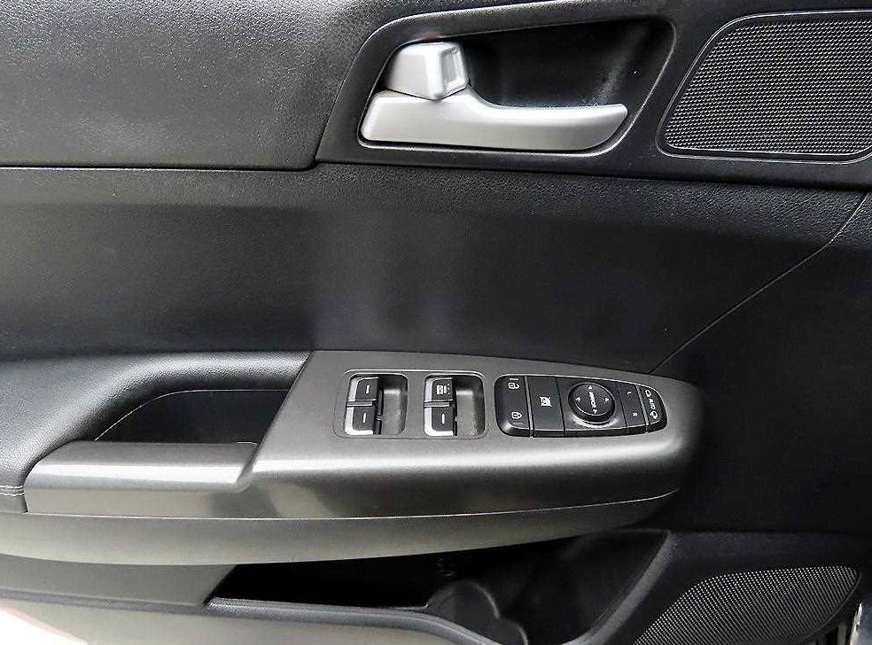 기아 스포티지 디젤 2.0 2WD 프레스티지 사진 11