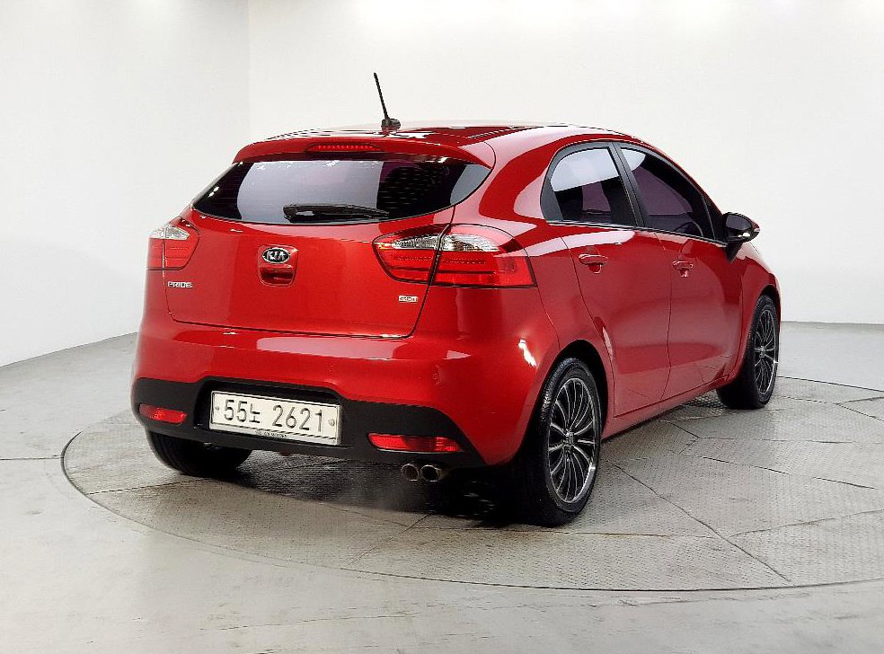 기아 프라이드 5DR 1.6GDI 프레스티지 사진 4