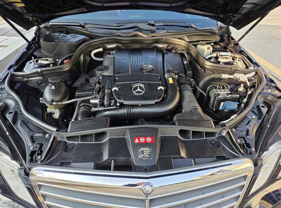 벤츠 E 클래스 E200 CGI 사진 16