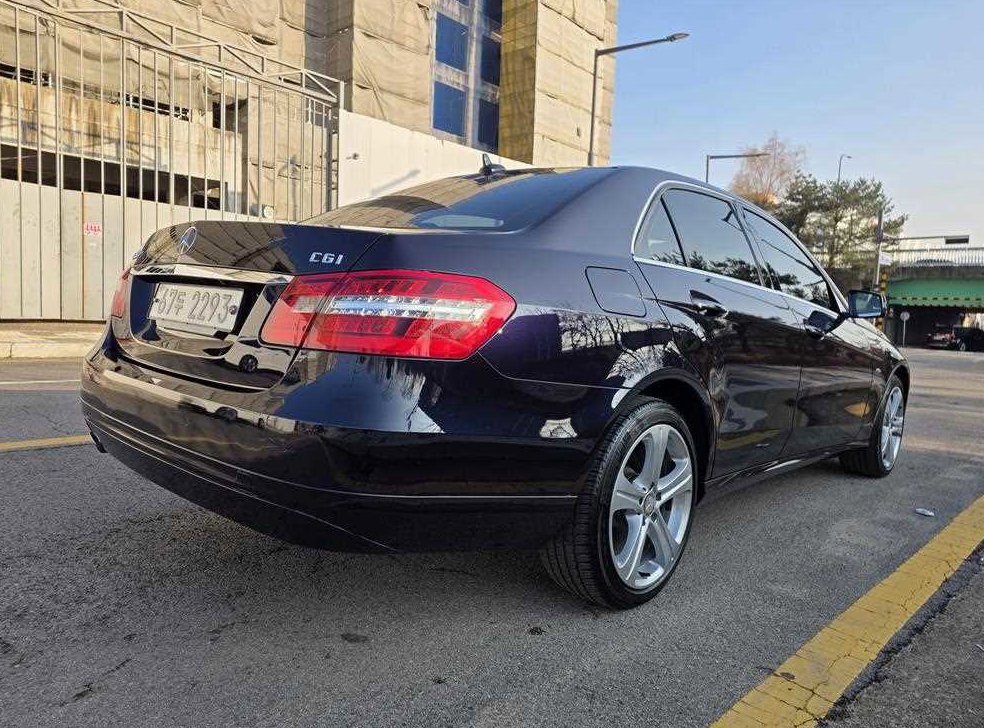 벤츠 E 클래스 E200 CGI 사진 6