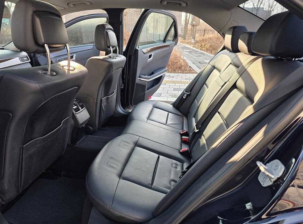 벤츠 E 클래스 E200 CGI 사진 8