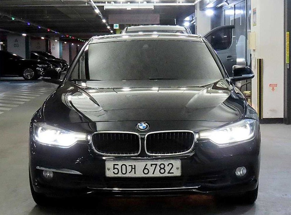 BMW 3시리즈 320i 럭셔리 사진 2