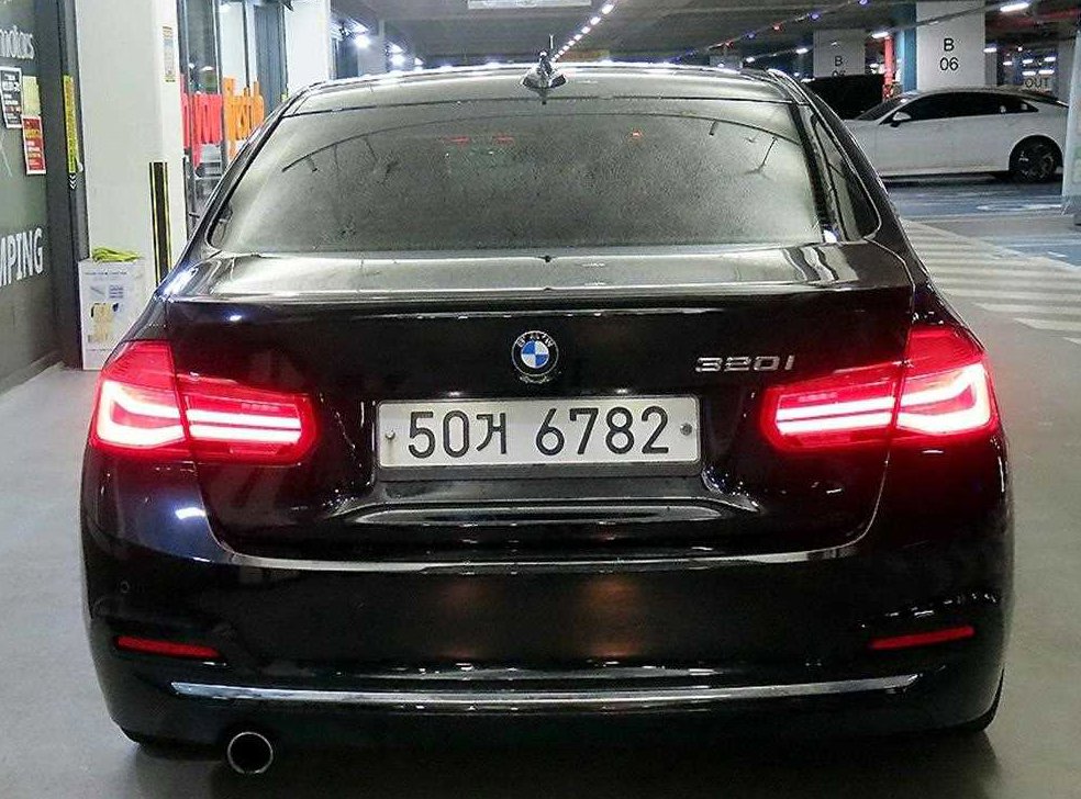 BMW 3시리즈 320i 럭셔리 사진 5