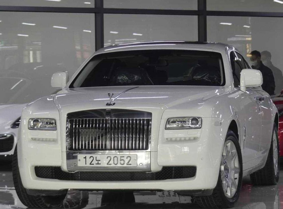 롤스로이스 고스트 6.6 V12