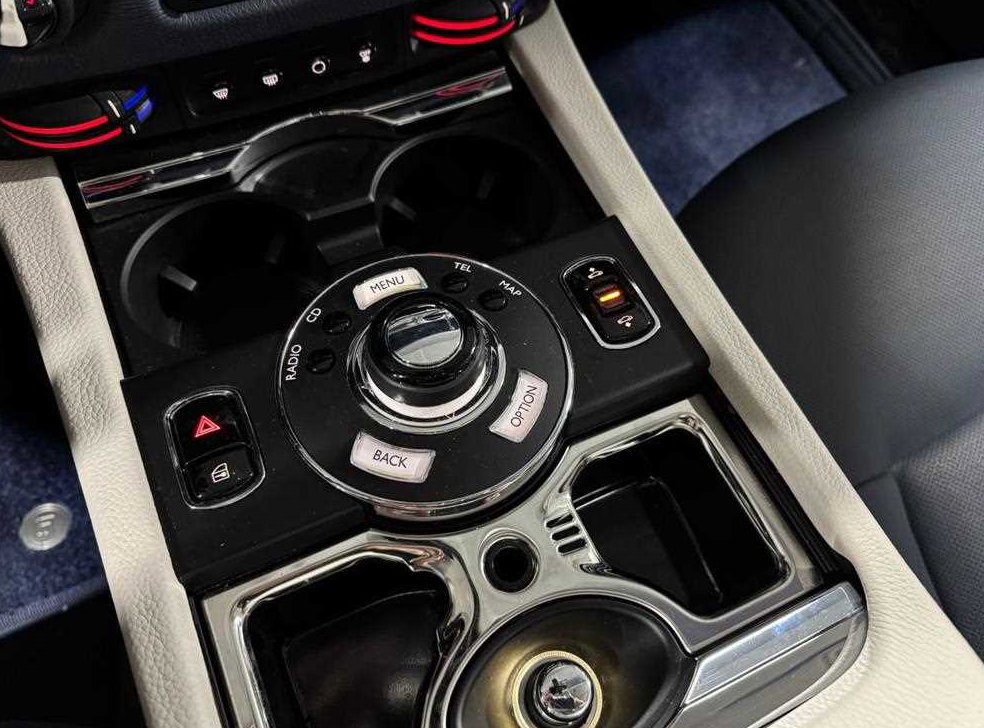 롤스로이스 고스트 6.6 V12 사진 10