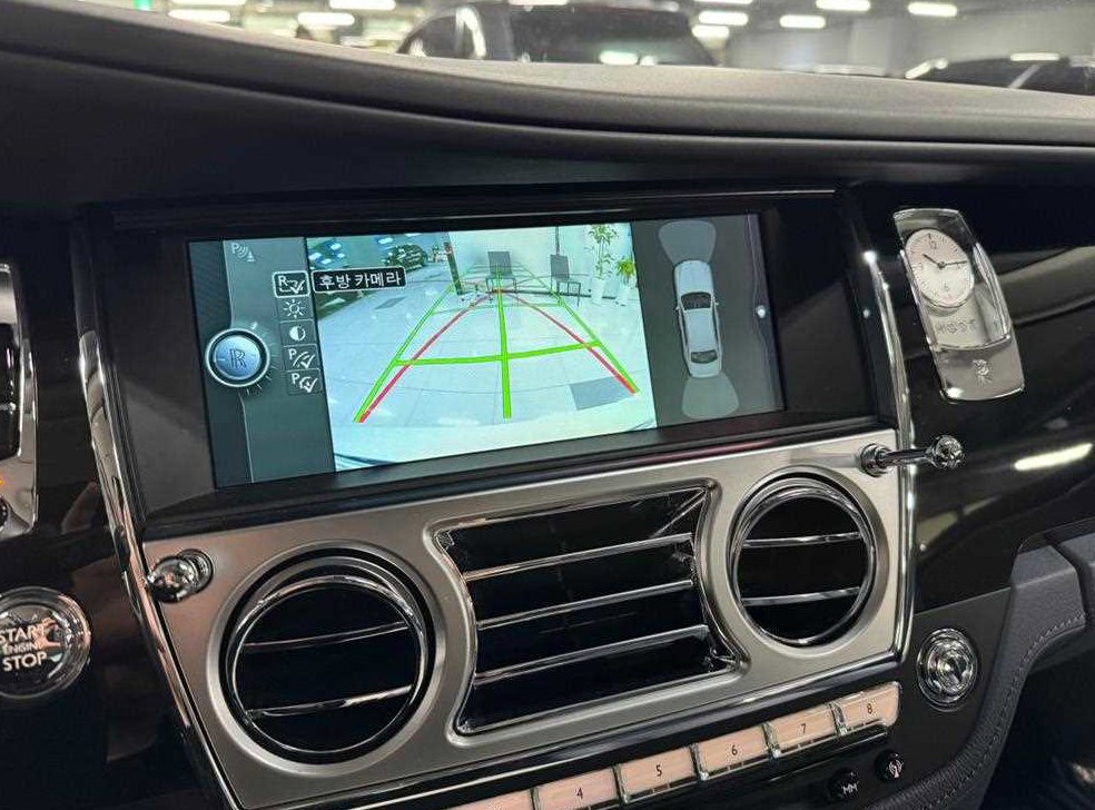 롤스로이스 고스트 6.6 V12 사진 8