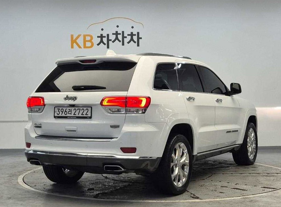 지프 체로키 3.0 디젤 오버랜드 서밋 사진 3