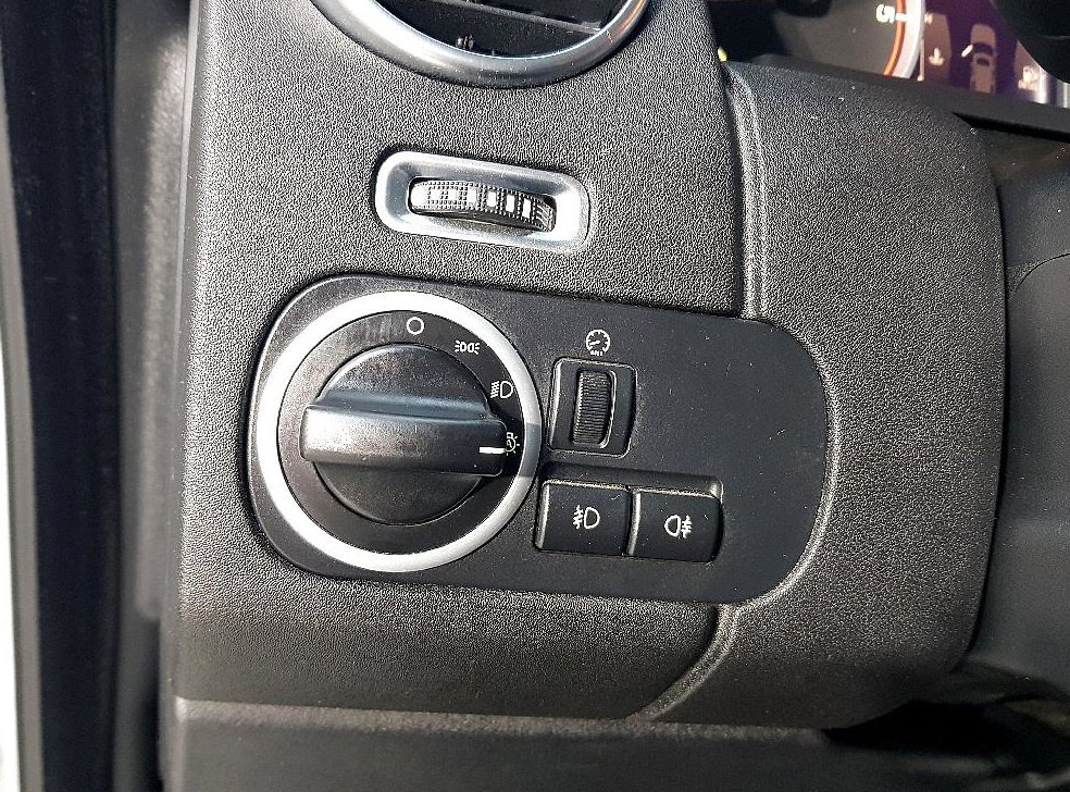 랜드로버 디스커버리 3.0 SDV6 SE 사진 11