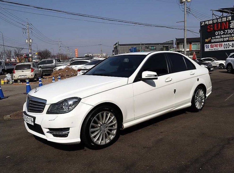 벤츠 C 클래스 C200 CGI 사진 2