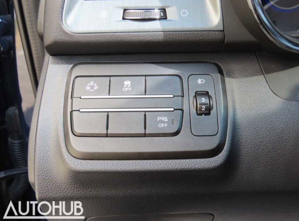 KG모빌리티(쌍용)  티볼리 2WD 가솔린 VX 사진 12