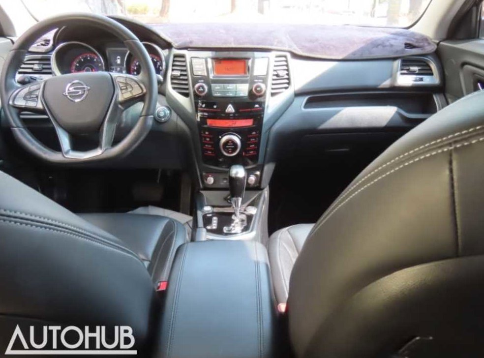KG모빌리티(쌍용)  티볼리 2WD 가솔린 VX 사진 16
