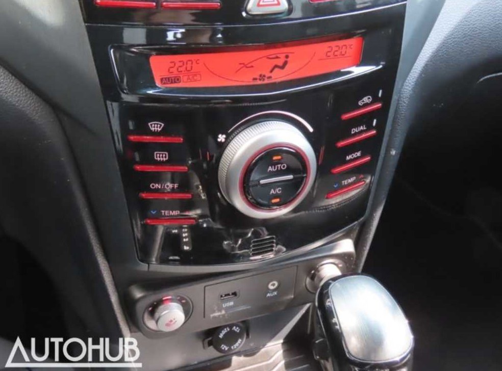KG모빌리티(쌍용)  티볼리 2WD 가솔린 VX 사진 8