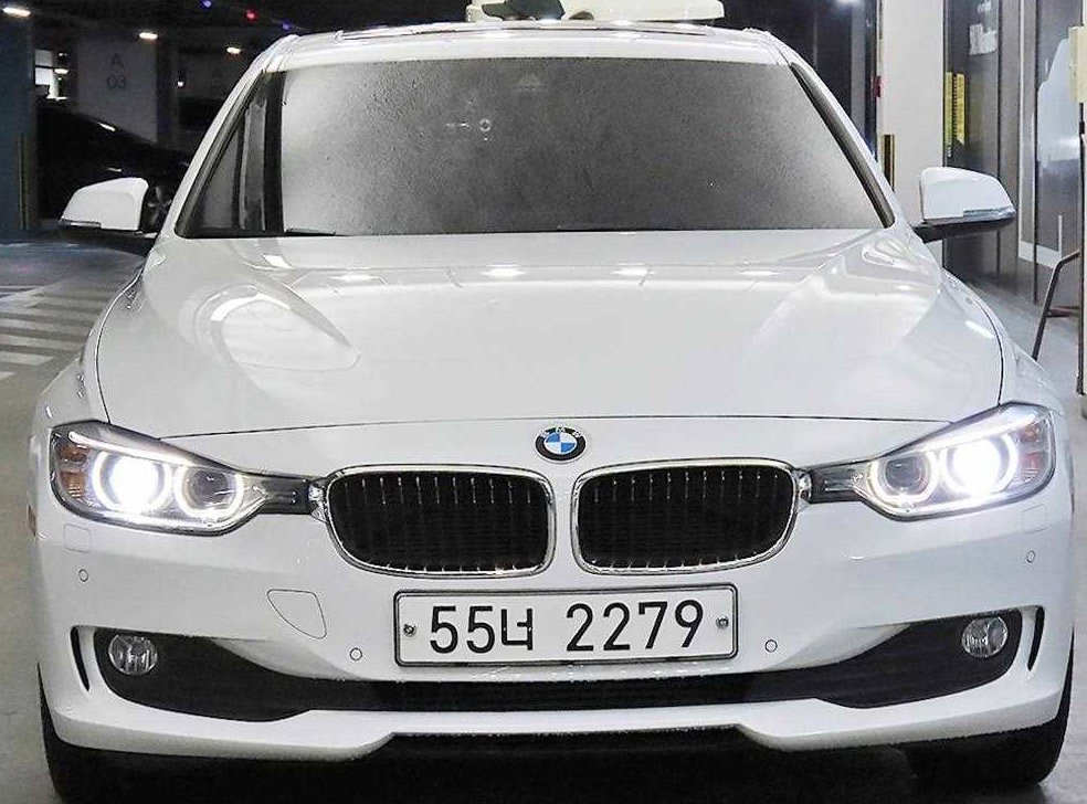 BMW 3시리즈 320d 사진 2