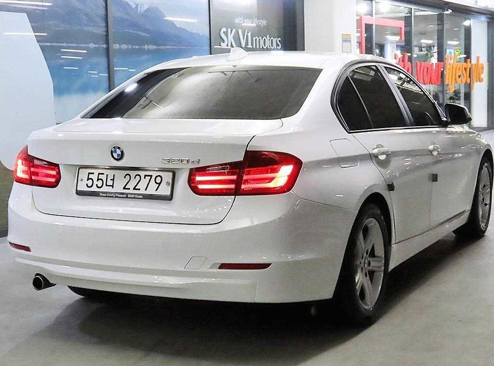 BMW 3시리즈 320d 사진 4