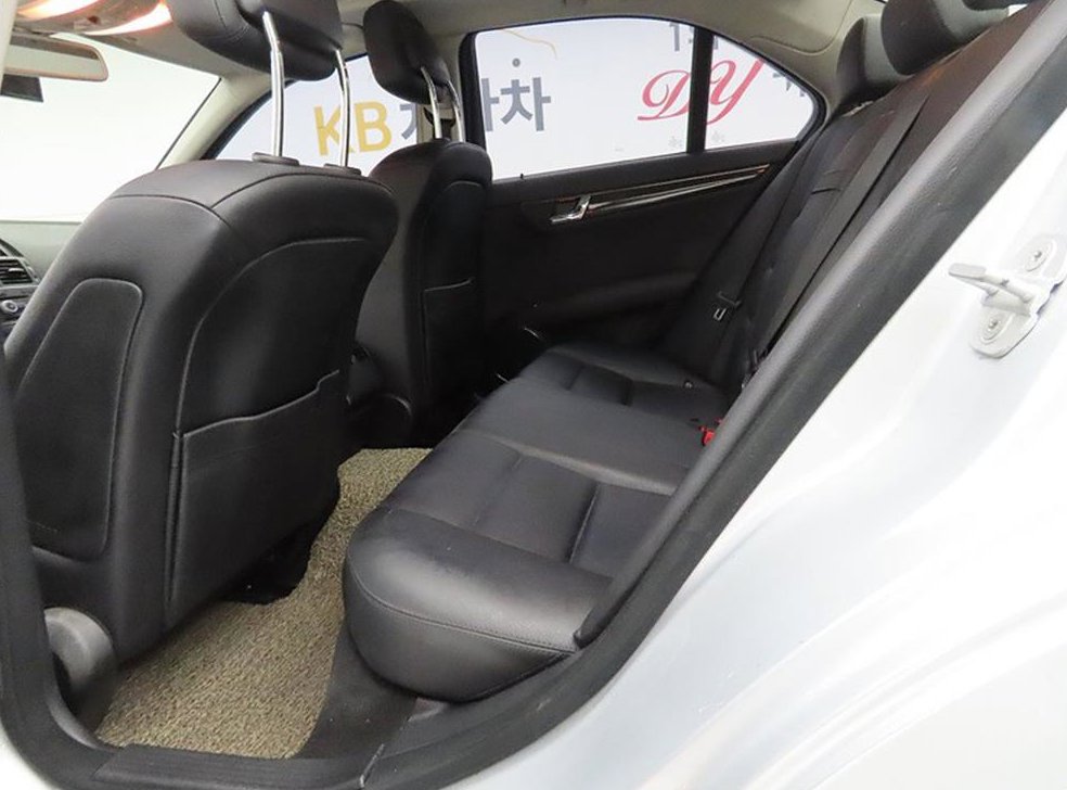 벤츠 C 클래스 C250 아방가르드 사진 6