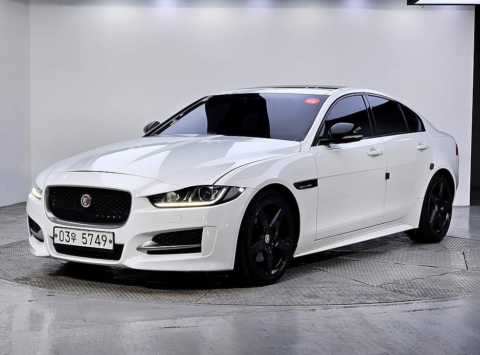 재규어 XE 2.0D R스포츠