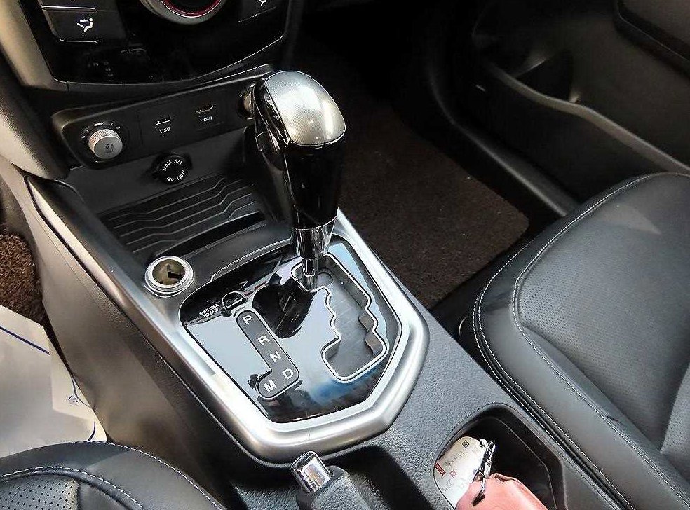 KG모빌리티(쌍용)  티볼리 2WD 가솔린 VX 사진 10