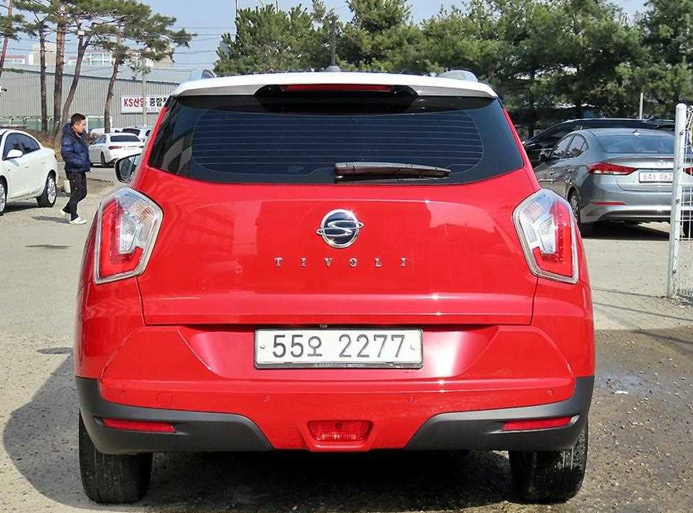 KG모빌리티(쌍용)  티볼리 2WD 가솔린 VX 사진 4