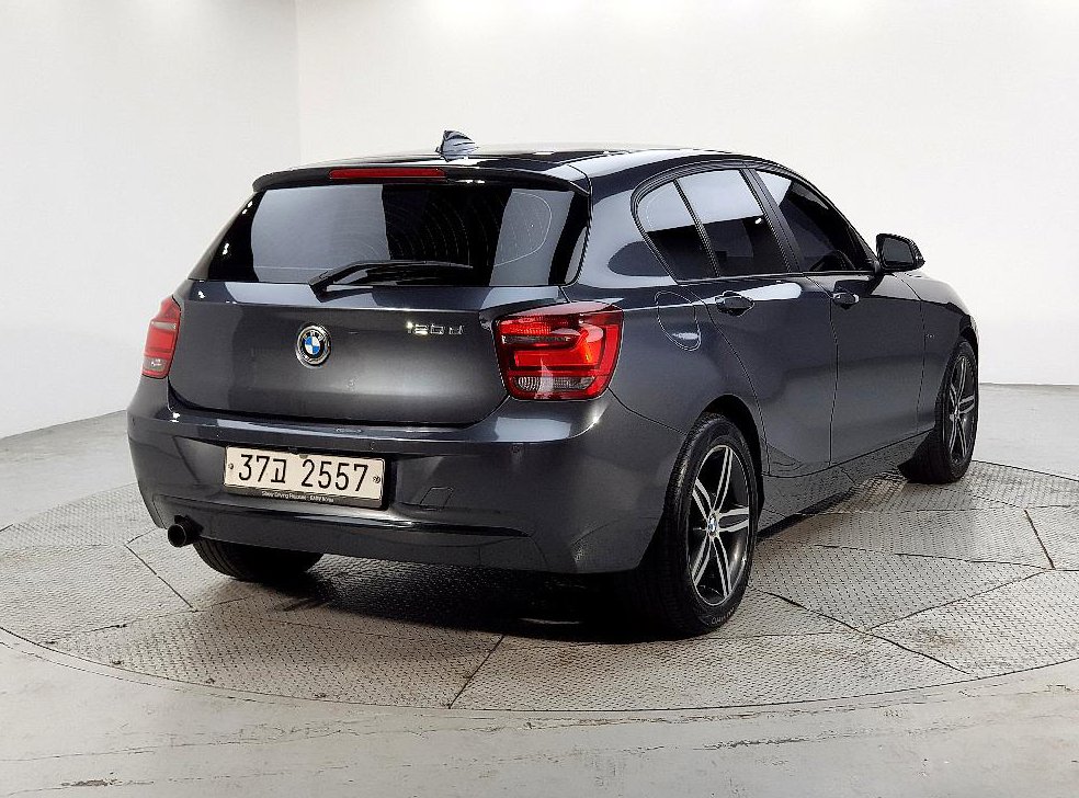 BMW 1시리즈 120d 스포츠 팩 1 사진 4
