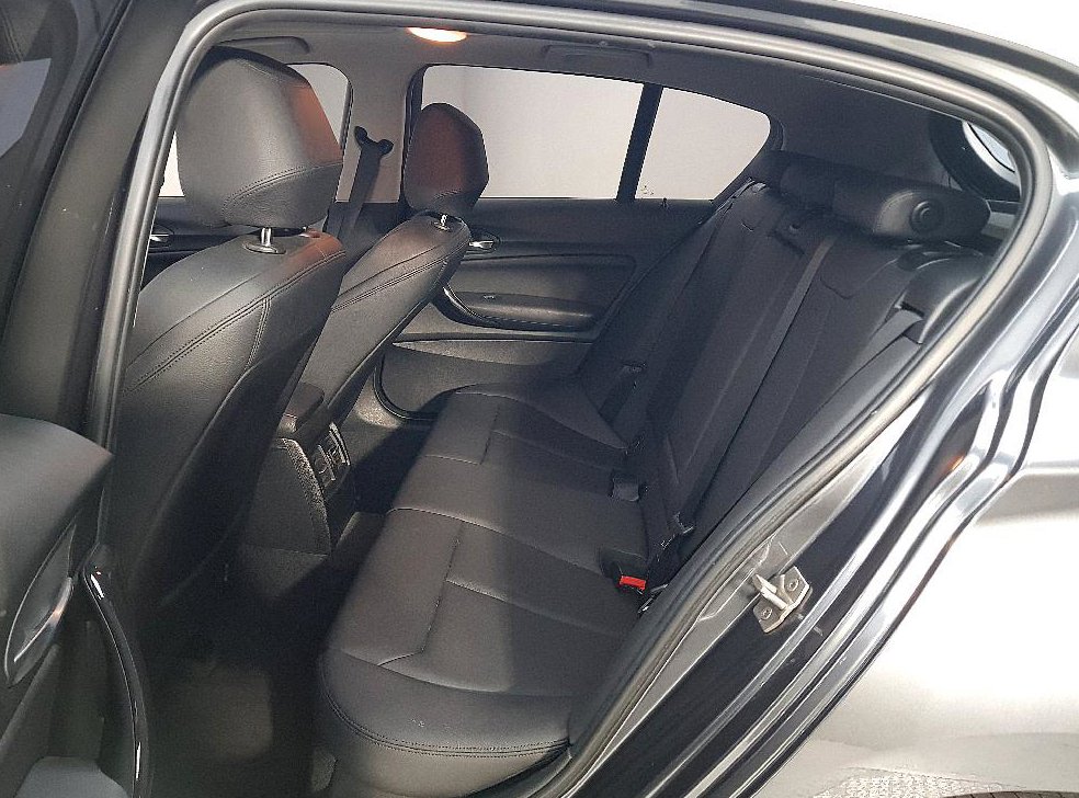 BMW 1시리즈 120d 스포츠 팩 1 사진 9