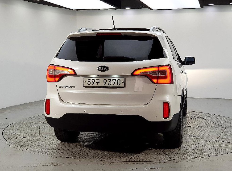 기아 쏘렌토 2WD 2.0 리미티드 사진 4