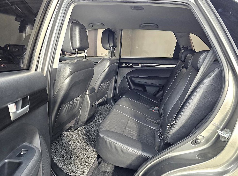 기아 쏘렌토 디젤 2WD 2.0 TLX 사진 9