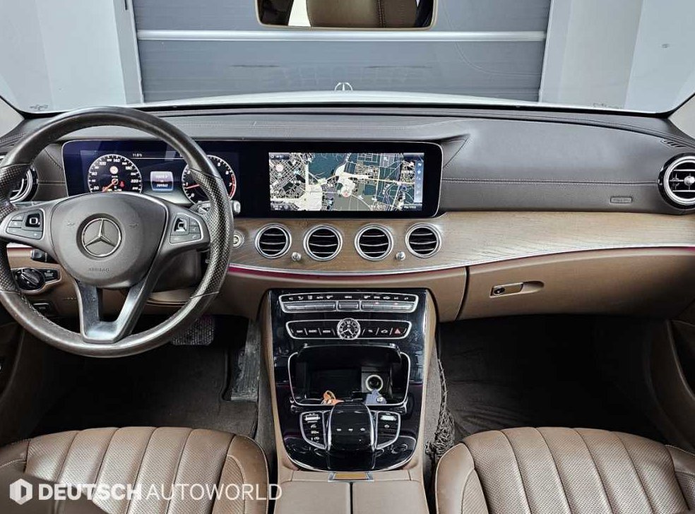 벤츠 E 클래스 E300 4MATIC 익스클루시브 사진 7