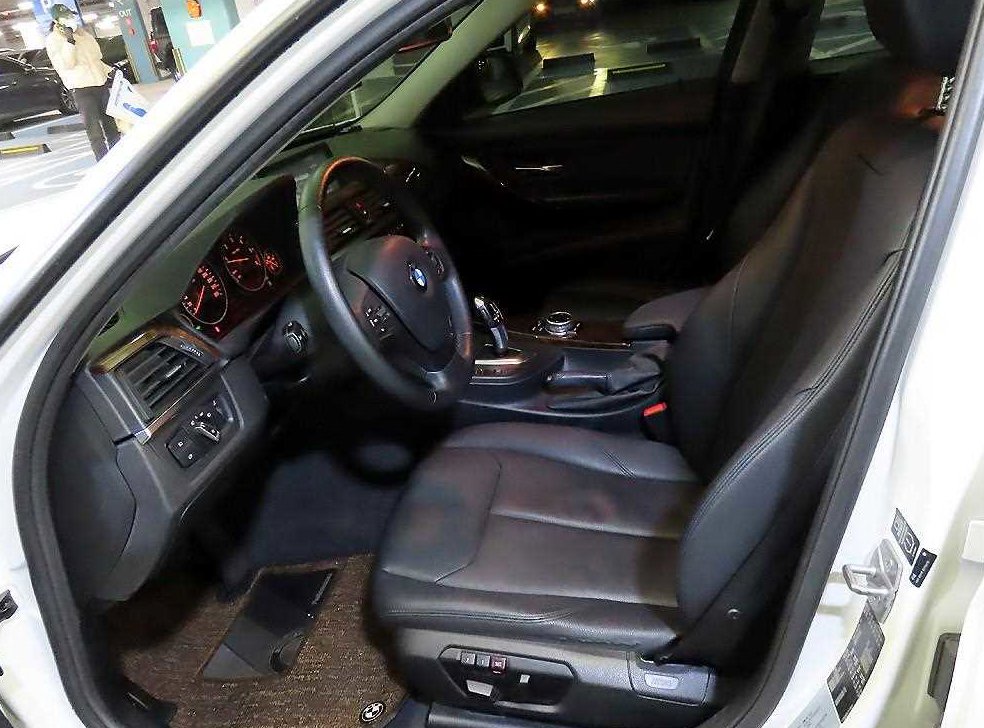 BMW 3시리즈 320d 사진 6