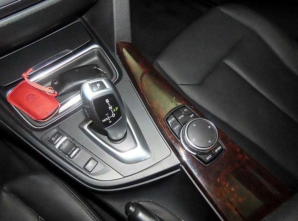 BMW 3시리즈 320d 사진 12