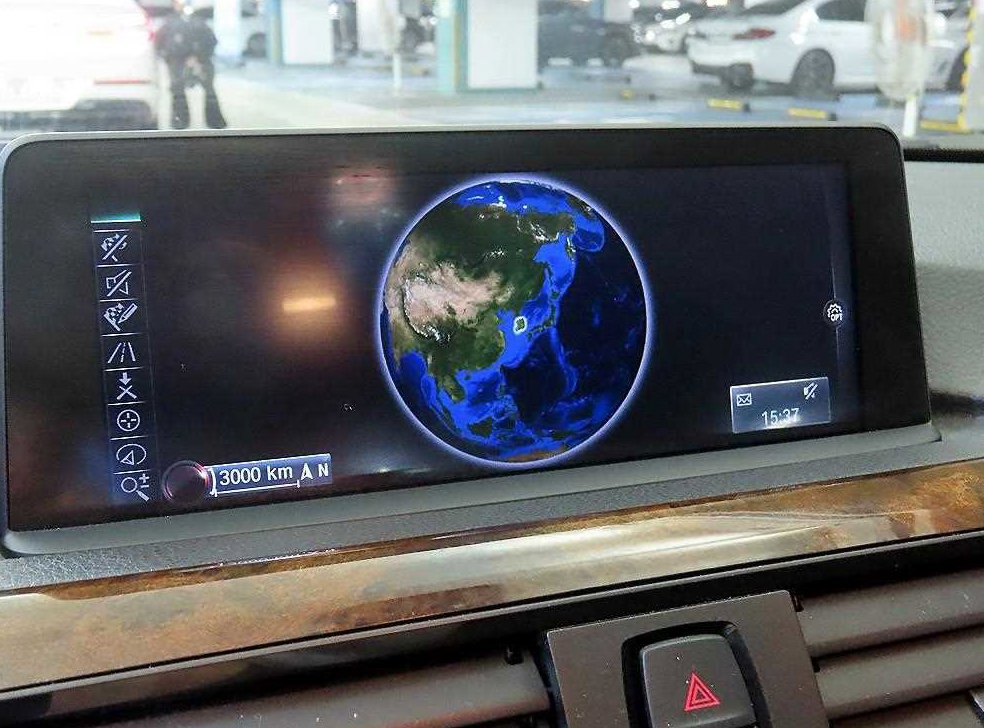 BMW 3시리즈 320d 사진 14