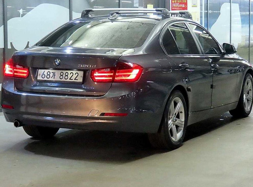 BMW 3시리즈 320d 사진 4