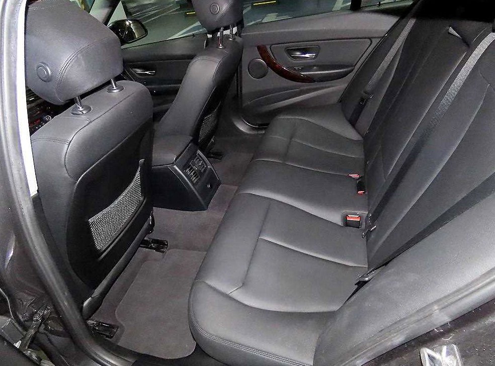 BMW 3시리즈 320d 사진 7