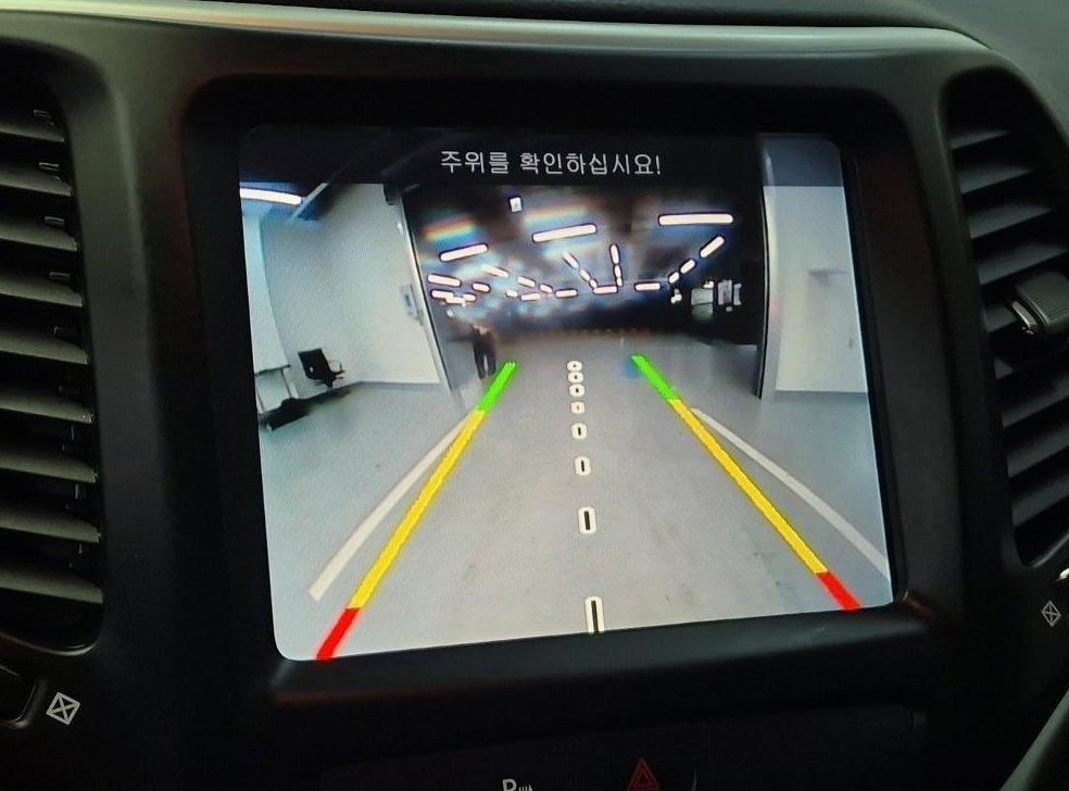 지프 체로키 2.4 론지튜드 AWD 사진 15